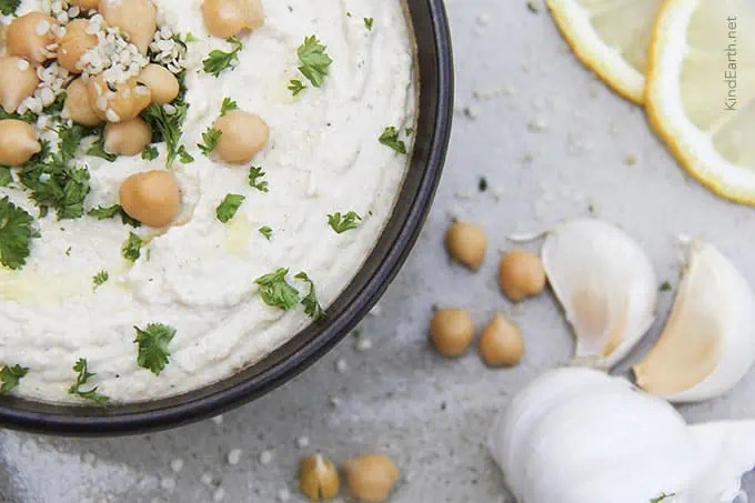 Hemp Hummus With Lemon And Garlic